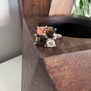 Vintage Avon Cluster Statement Ring Fruit Salad
Multicolor Gemstone Sz 8-8.5
